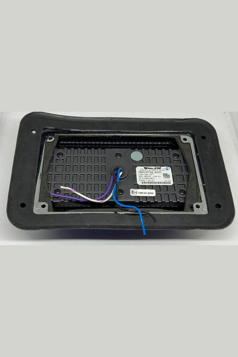 Used Woodway Whelen 600 Series Linear Super LED Build In Flasher B12v